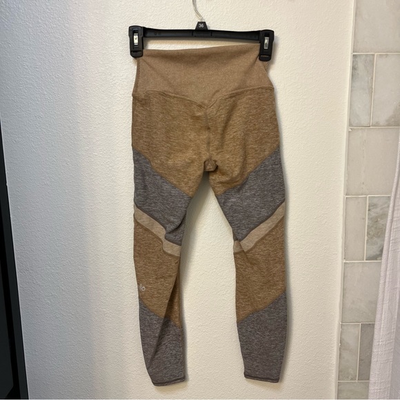 Alo Yoga 7/8 High-Waist Alosoft Sheila Legging - Picture 6 of 9